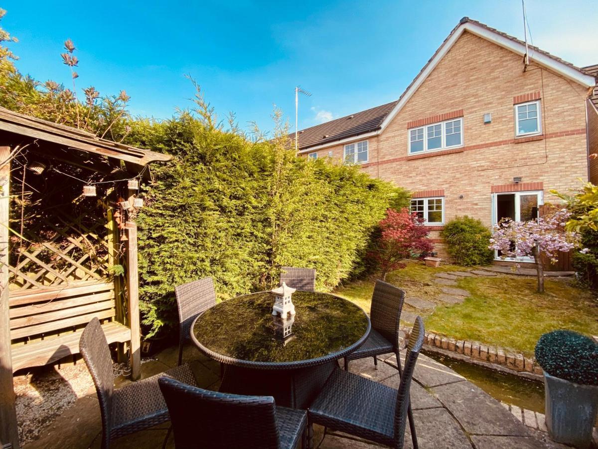 Holiday home Inspiring Near The Centre Of Leeds
