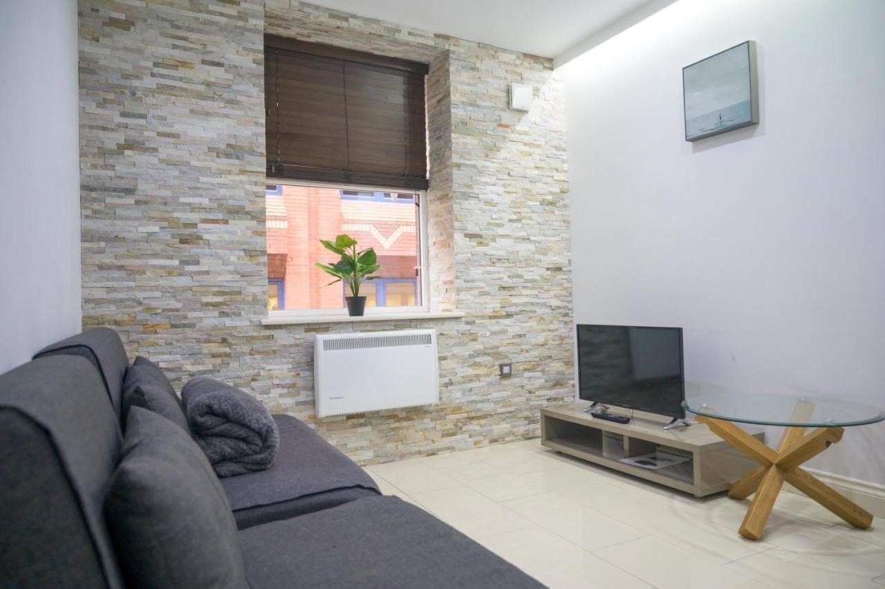 V2 Park Row Apartment