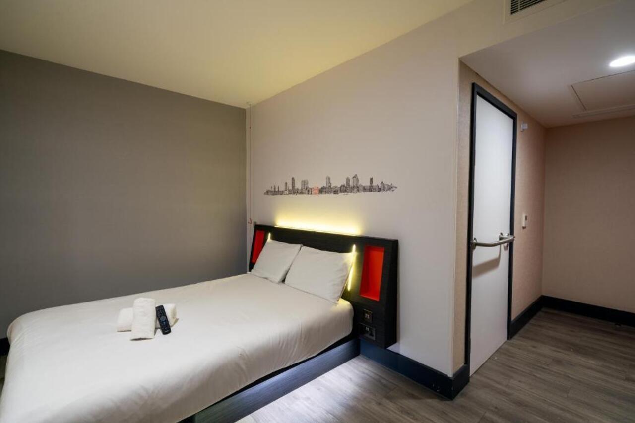 Easyhotel Leeds 3* Leeds (West Yorkshire)