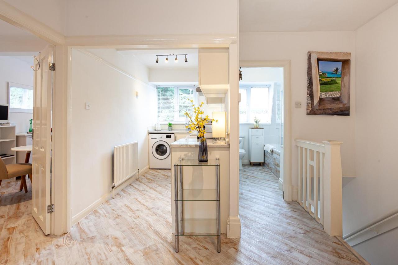 Cosy 2 Bed - Close To Leeds Centre *