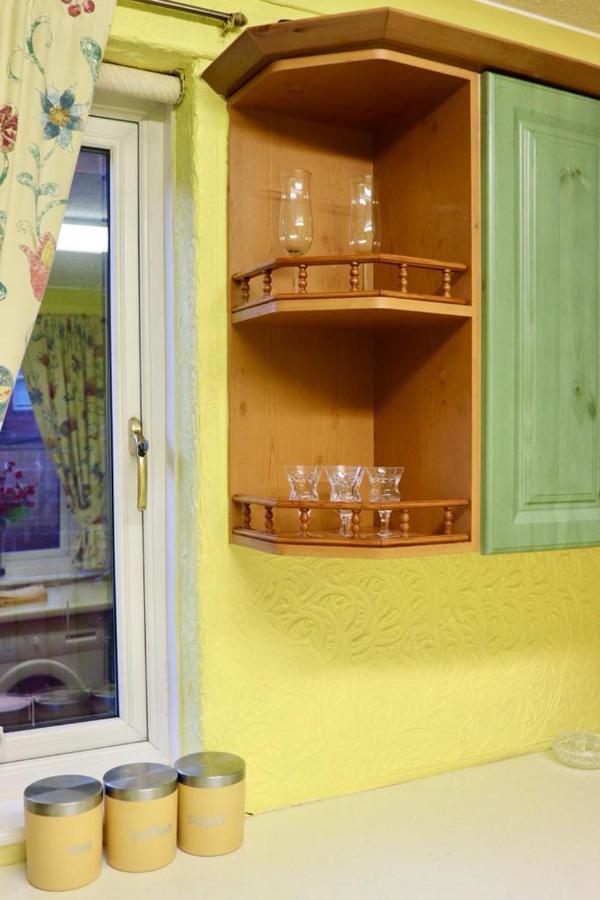 Holiday home Exquisite Folk Victorian One-bed House: *