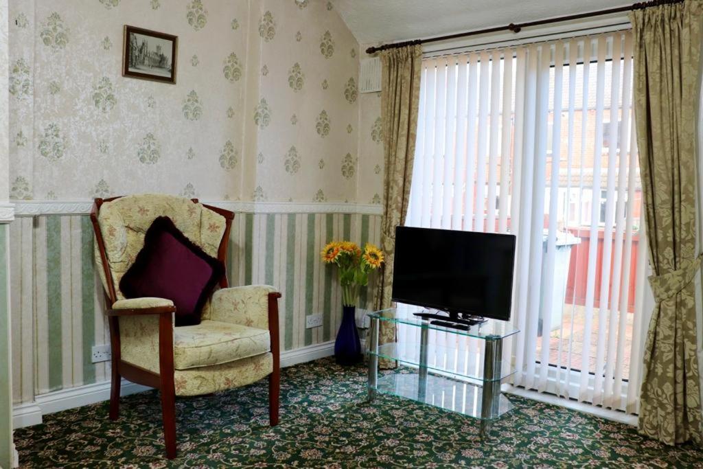 Holiday home Exquisite Folk Victorian One-bed House: *