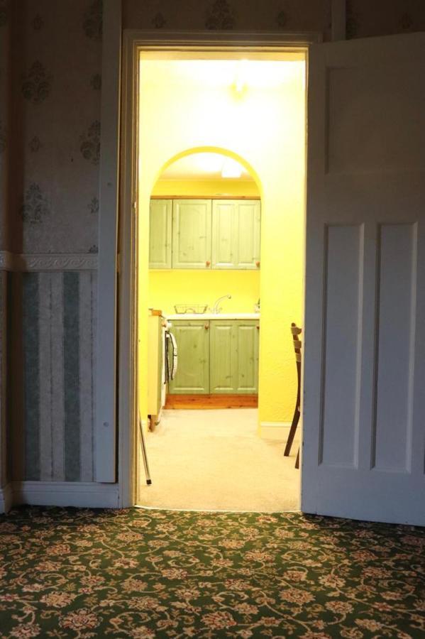 Holiday home Exquisite Folk Victorian One-bed House: Leeds (West Yorkshire)