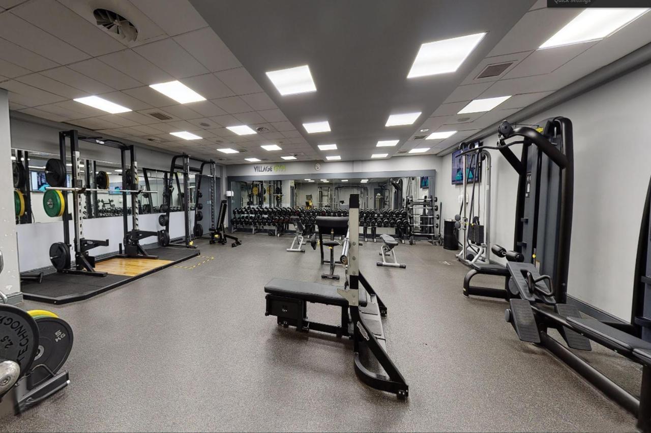 Village Leeds North 3* Leeds (West Yorkshire)