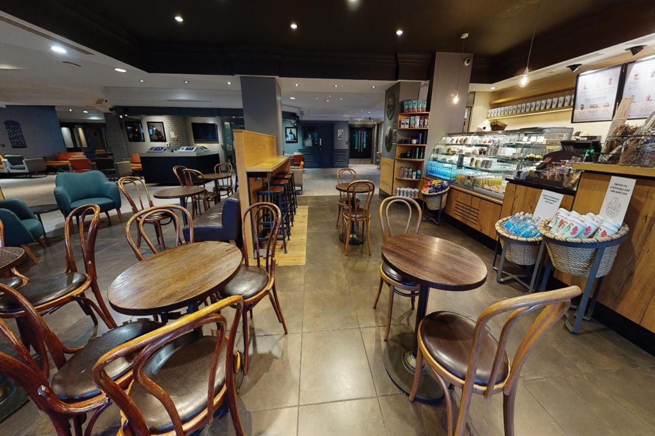 Village Leeds North 3* Leeds (West Yorkshire)