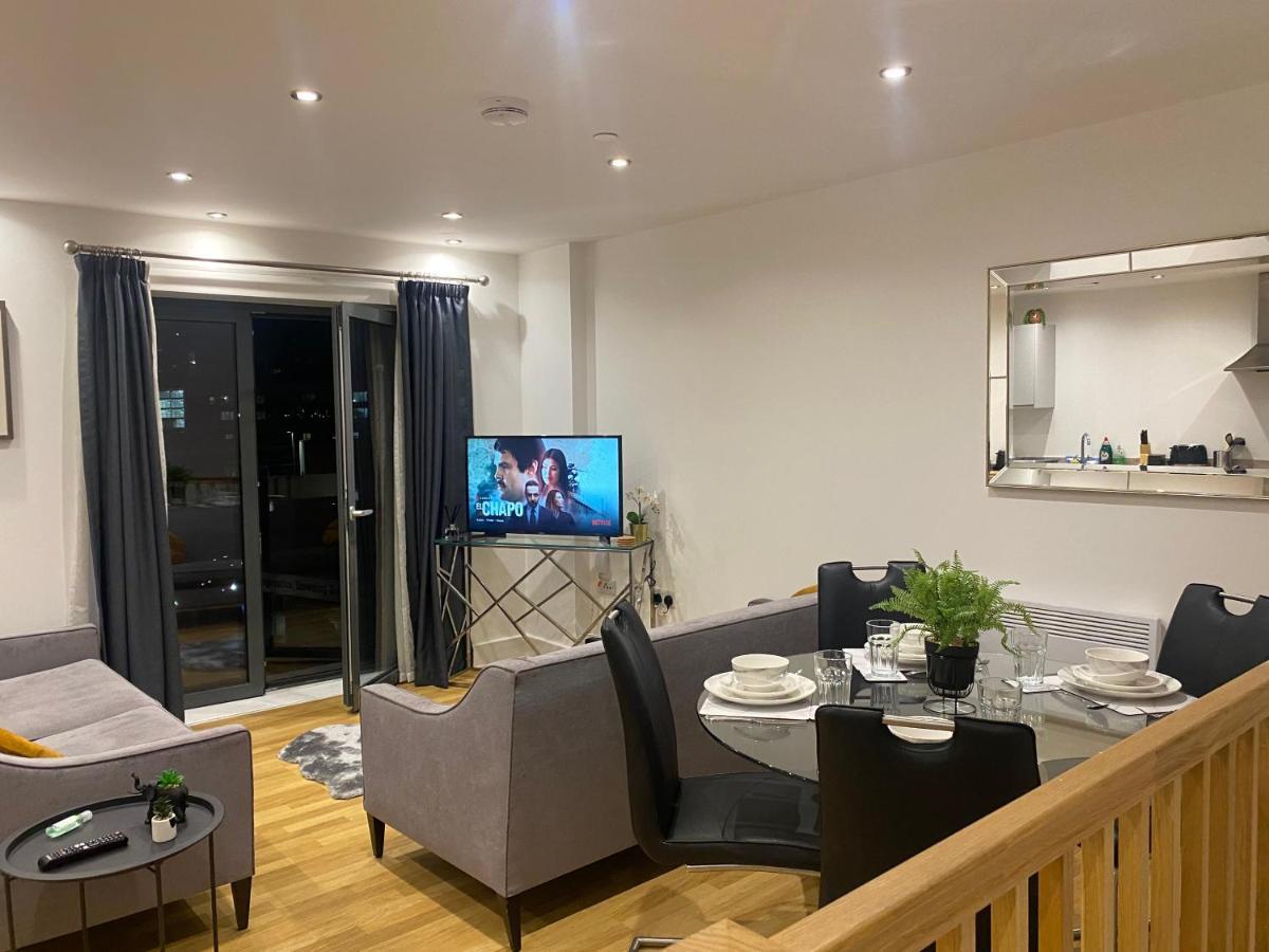Modern 2 Bed With Juliet Balcony - Dhb