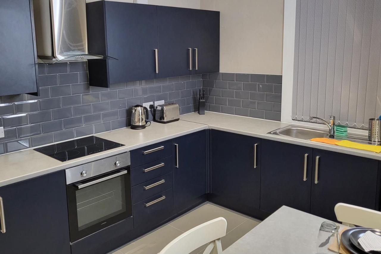 Apartment Kepler Modern 4 Bedroom 1 Mile From Leeds Centre Leeds (West Yorkshire)