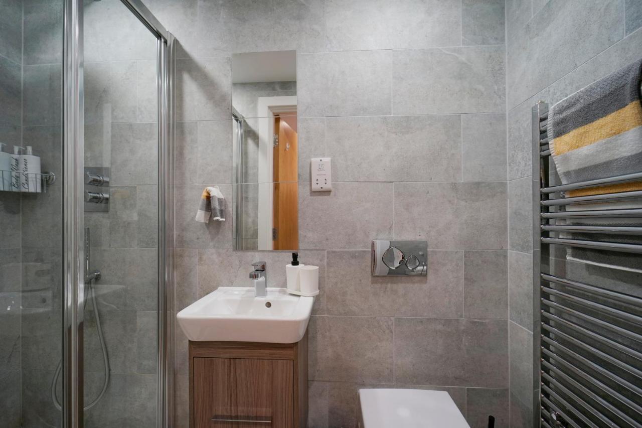 Apartment Modern 2 Bed With Juliet Balcony - Dhb