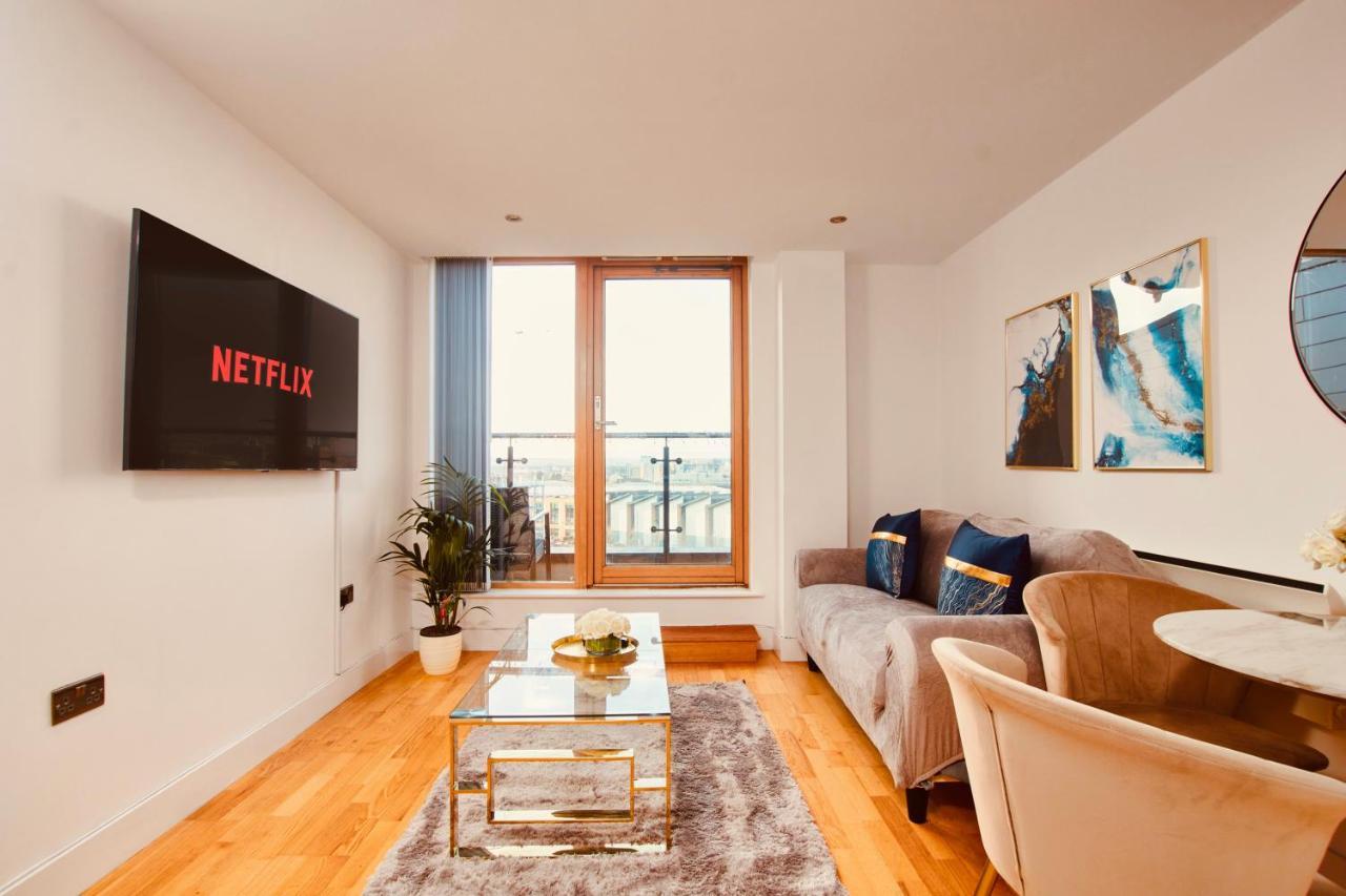 Primedoorstep King Deluxe Centre Apt Balcony View& Free Parking! Apartment *