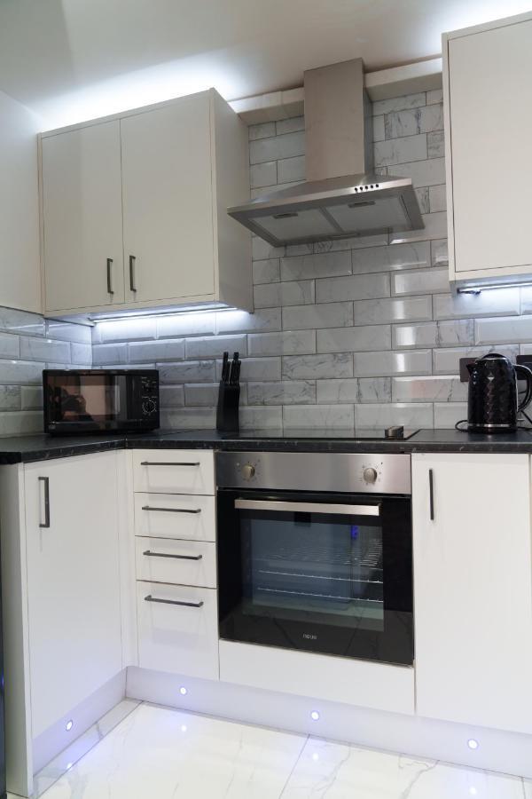 Willow Apartment *