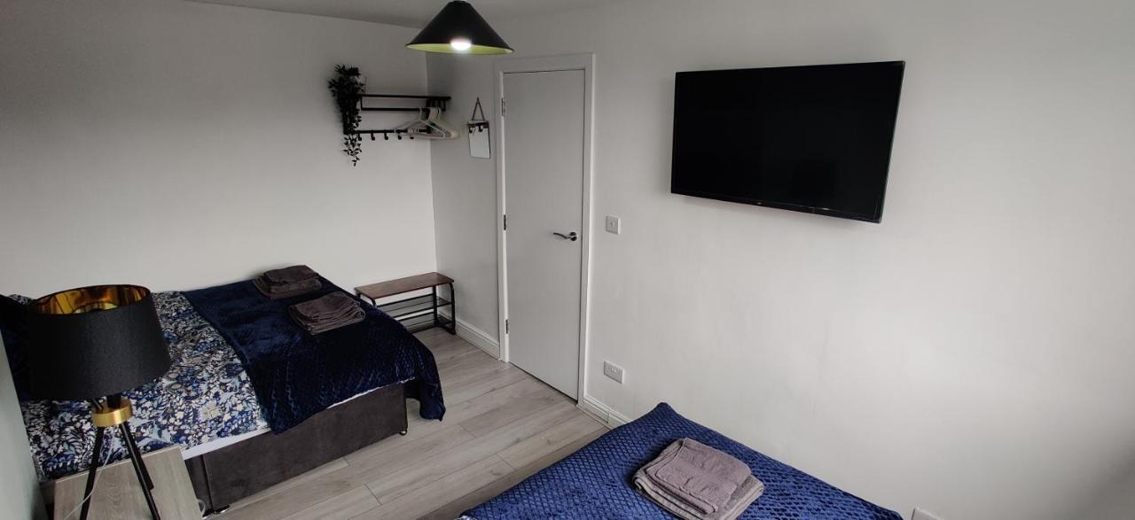 Homebird - Ashton House Leeds (West Yorkshire)