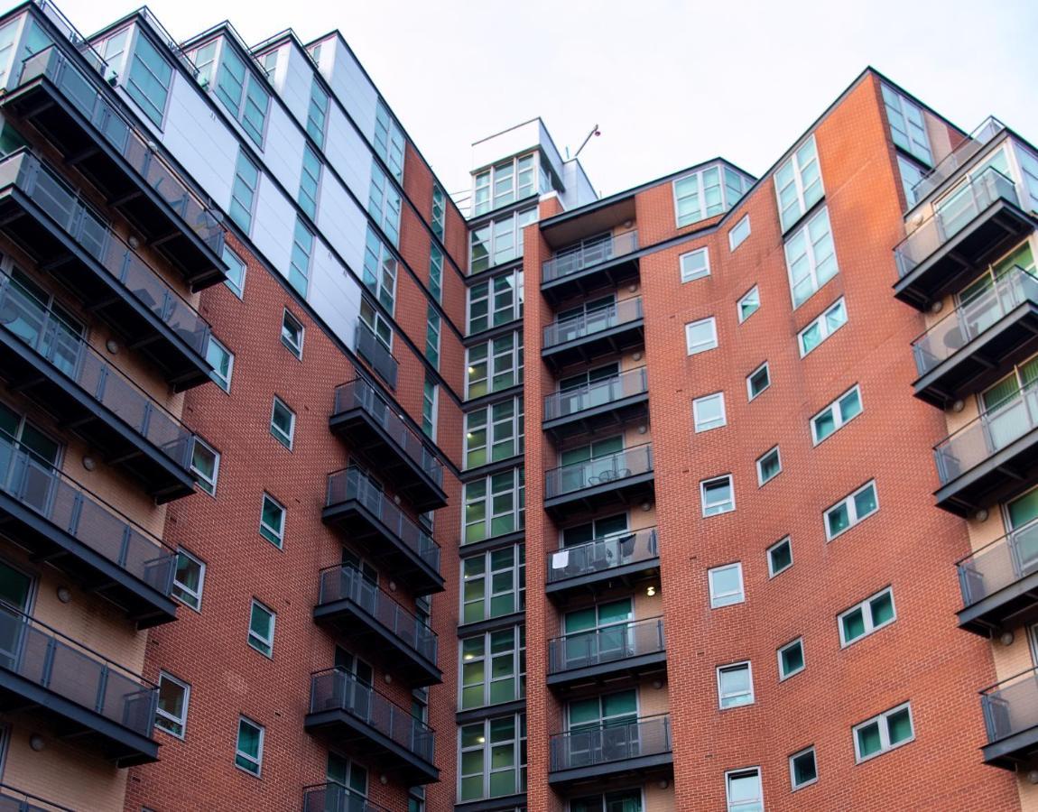 Mercury Apartment *
