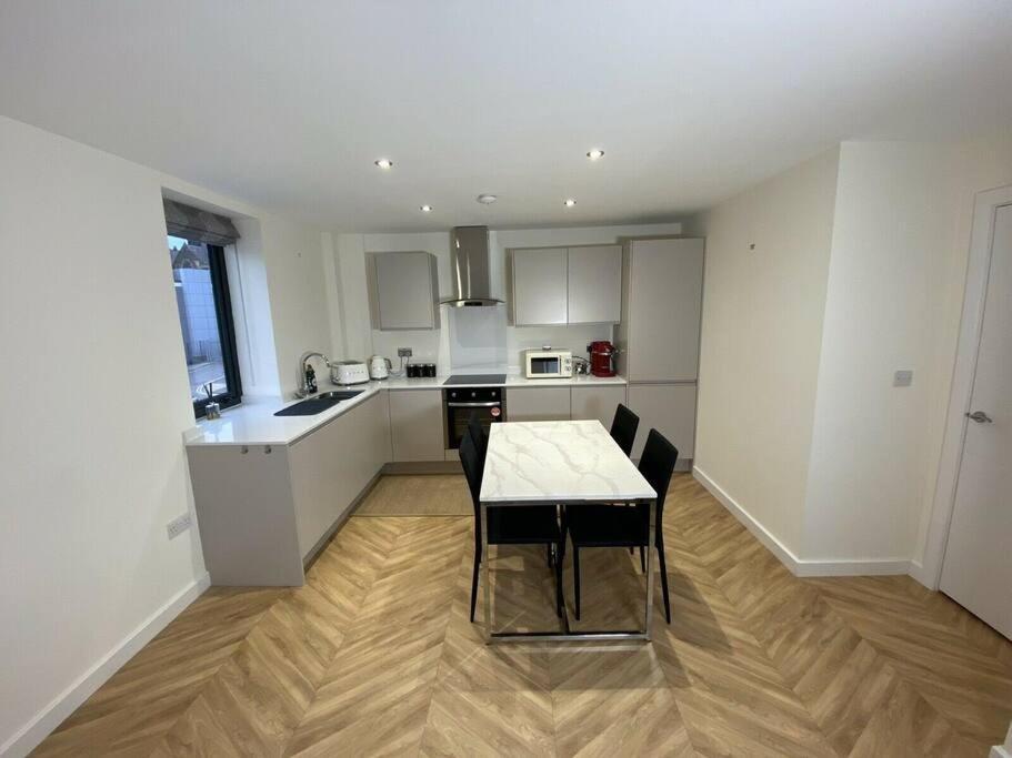 ☆ Igloo Cityhills Central Retreat + Free Parking ☆ *