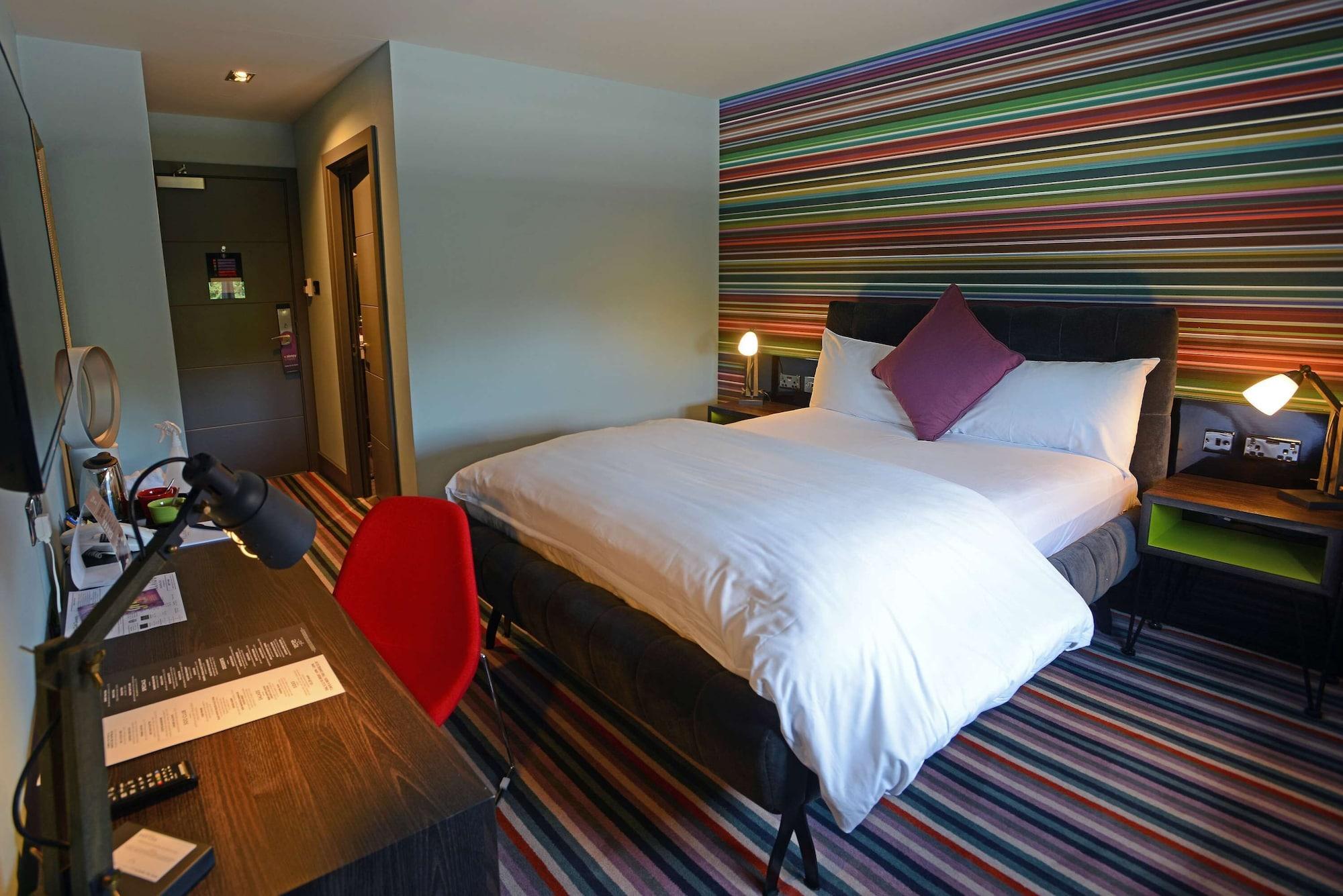 Village Leeds North Hotel Leeds (West Yorkshire)