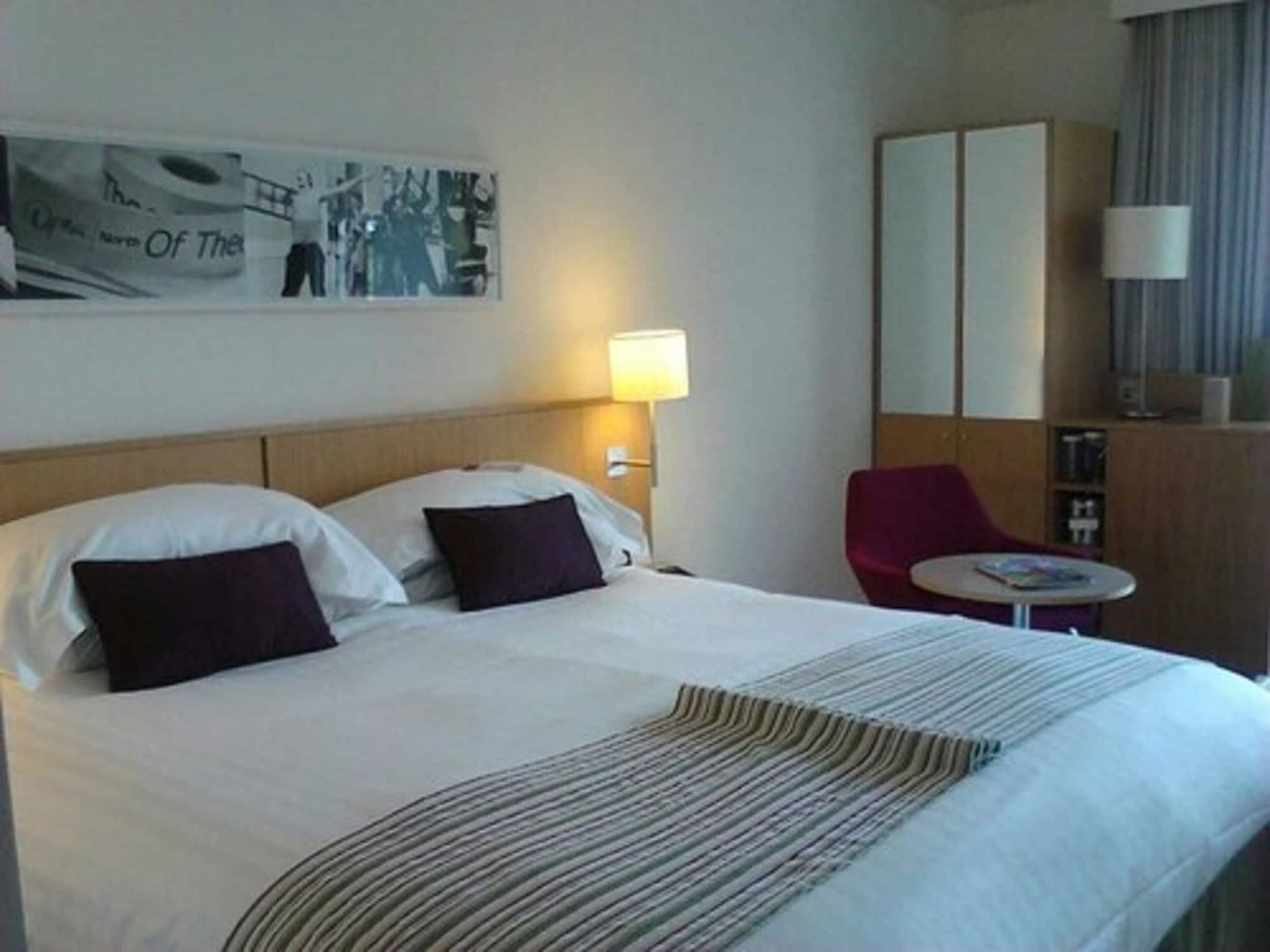 Doubletree By Hilton Leeds Hotel 4*