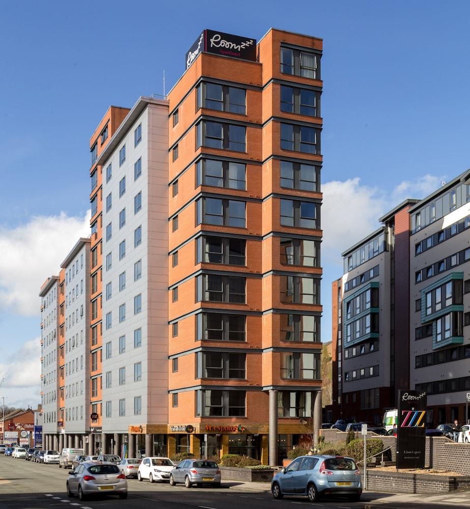Roomzzz West Aparthotel Leeds (West Yorkshire)