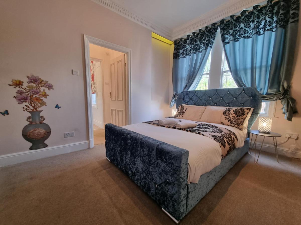 *o* O.manor Setup For Your Amazing Relaxed With Free Parking & Fast Free Wifi *o* * Leeds (West Yorkshire)