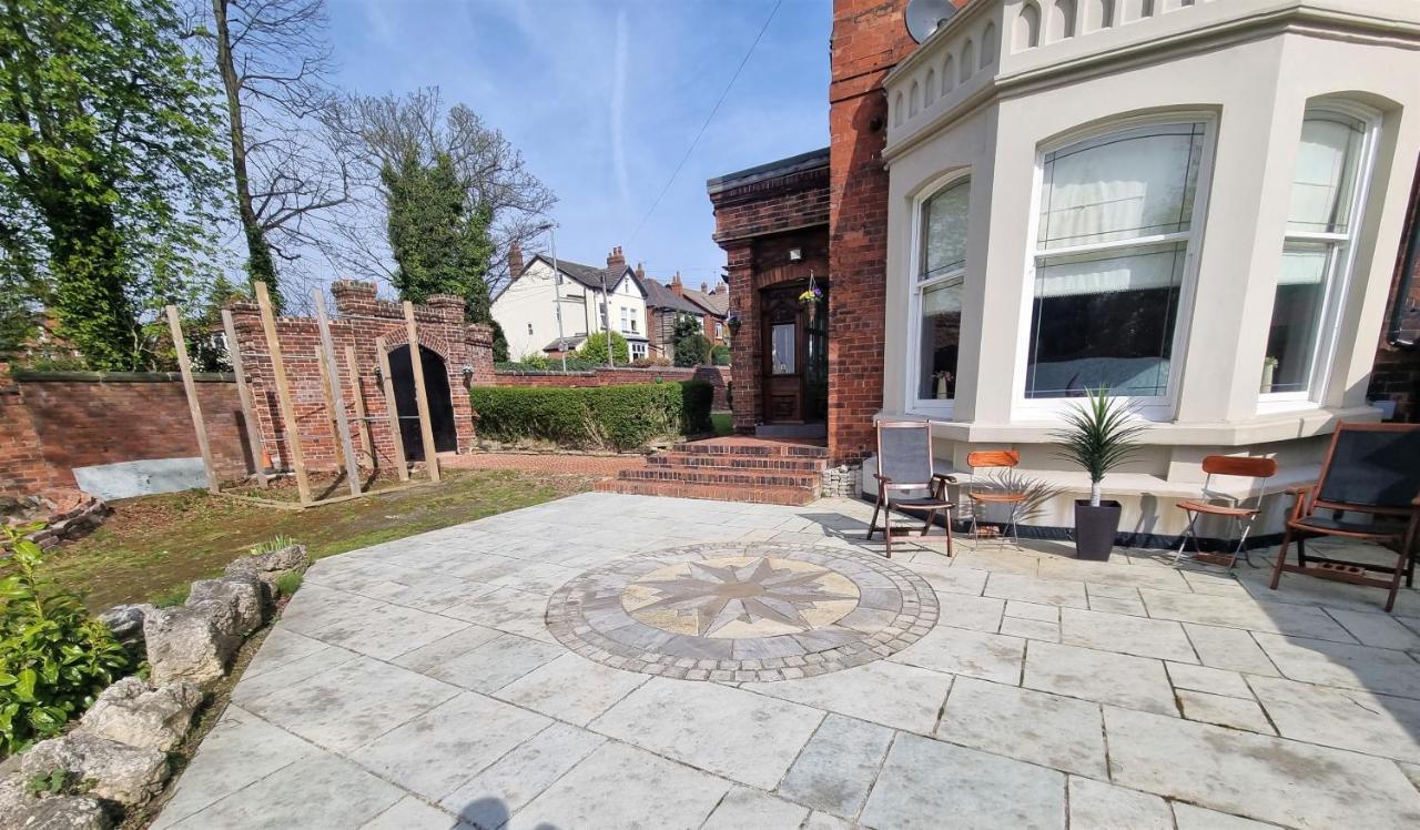 Holiday home *o* O.manor Setup For Your Amazing Relaxed With Free Parking & Fast Free Wifi *o* Leeds (West Yorkshire)