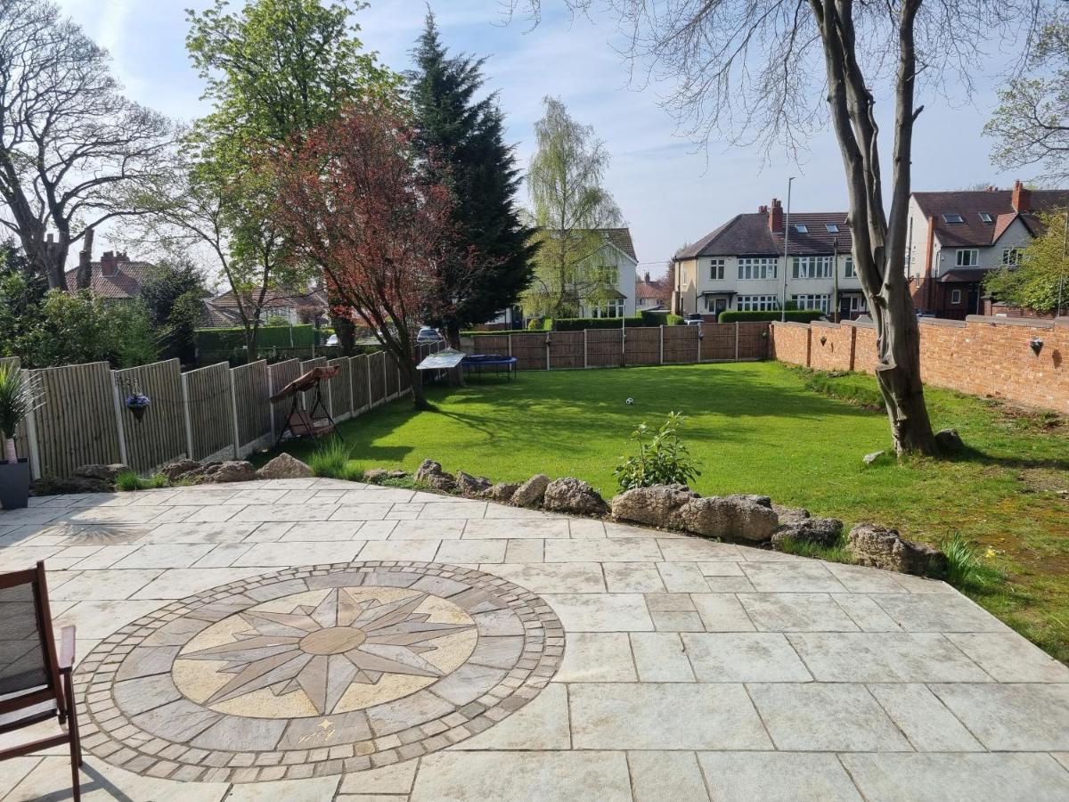 Holiday home *o* O.manor Setup For Your Amazing Relaxed With Free Parking & Fast Free Wifi *o*