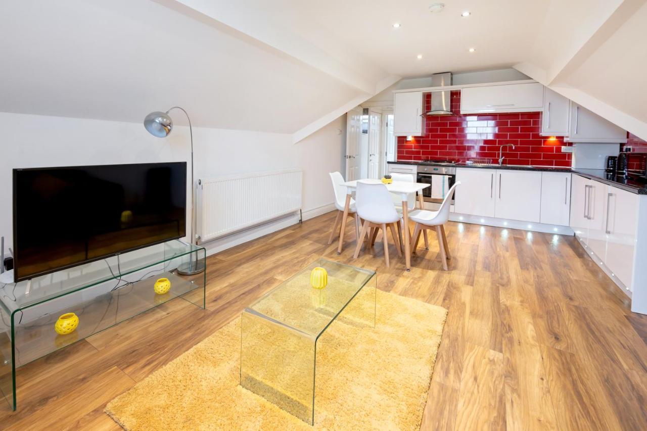 Modern City Centre Flat With Free Parking Leeds (West Yorkshire)