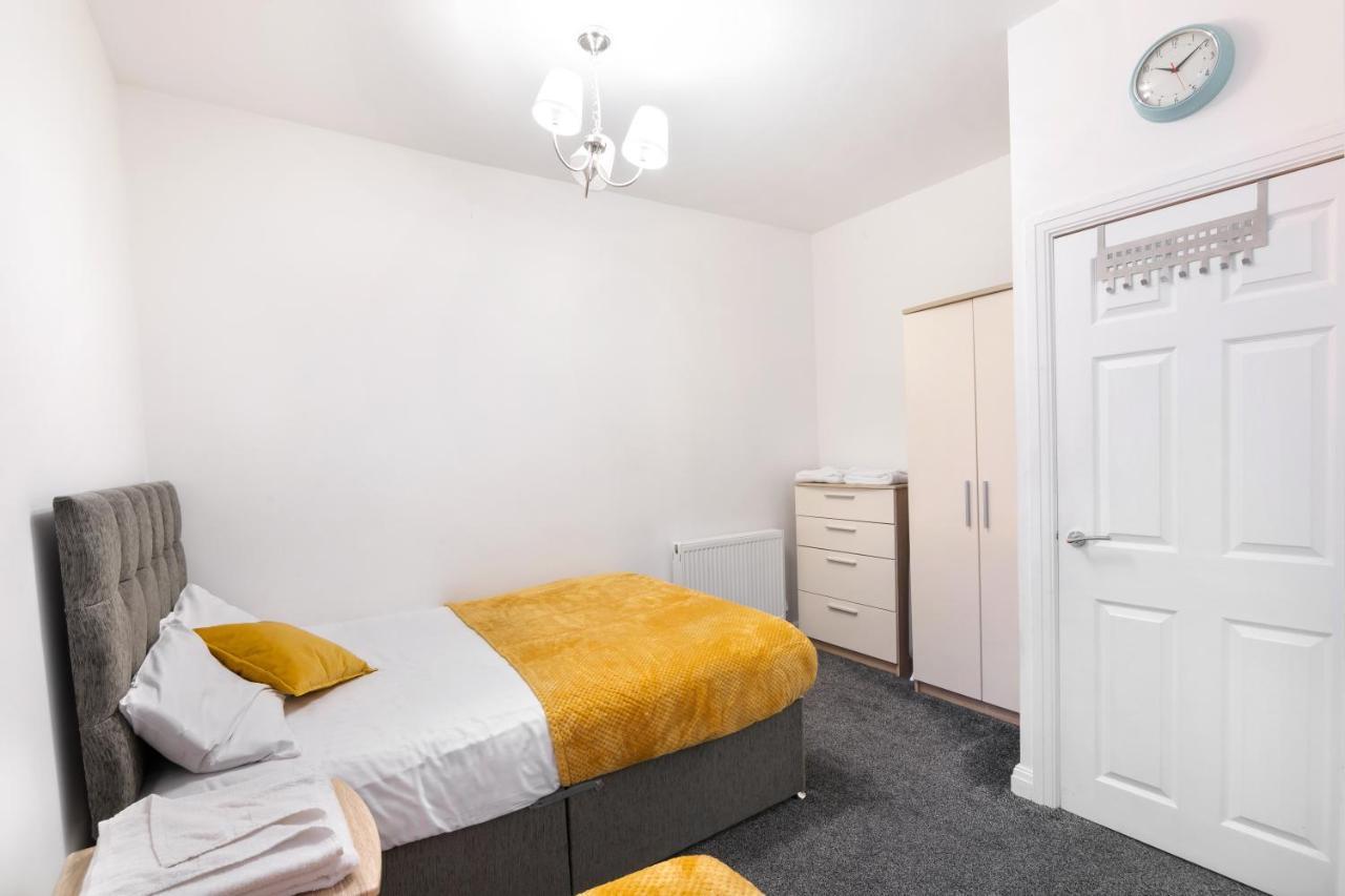 Apartment Modern Close To City Centre With Parking