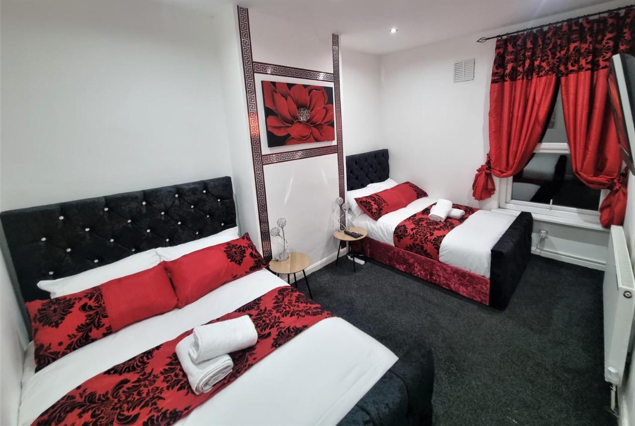 Holiday home *a!s* Setup For Your Amazing Relaxed + Free Parking + Free Fast Wifi * *