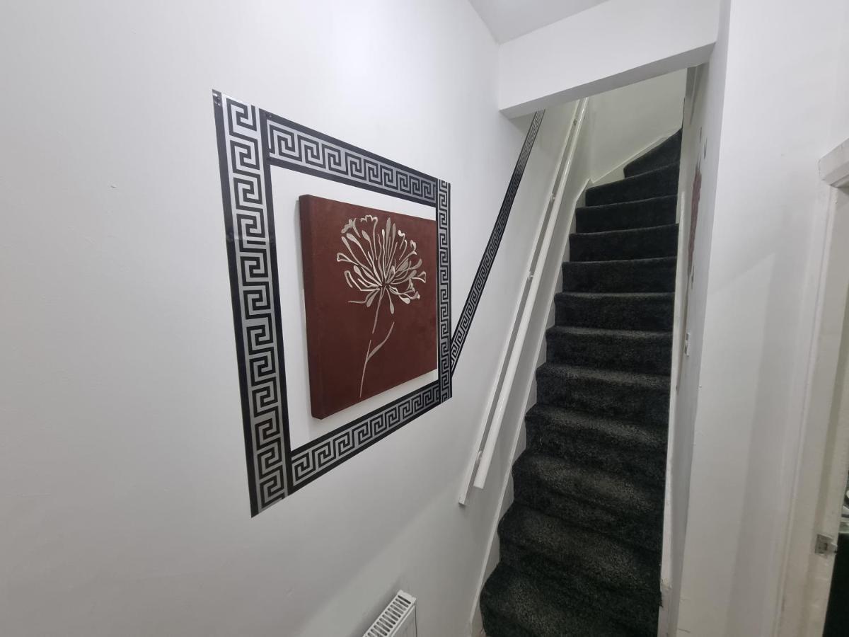 *a!s* Setup For Your Amazing Relaxed + Free Parking + Free Fast Wifi * Holiday home Leeds (West Yorkshire)