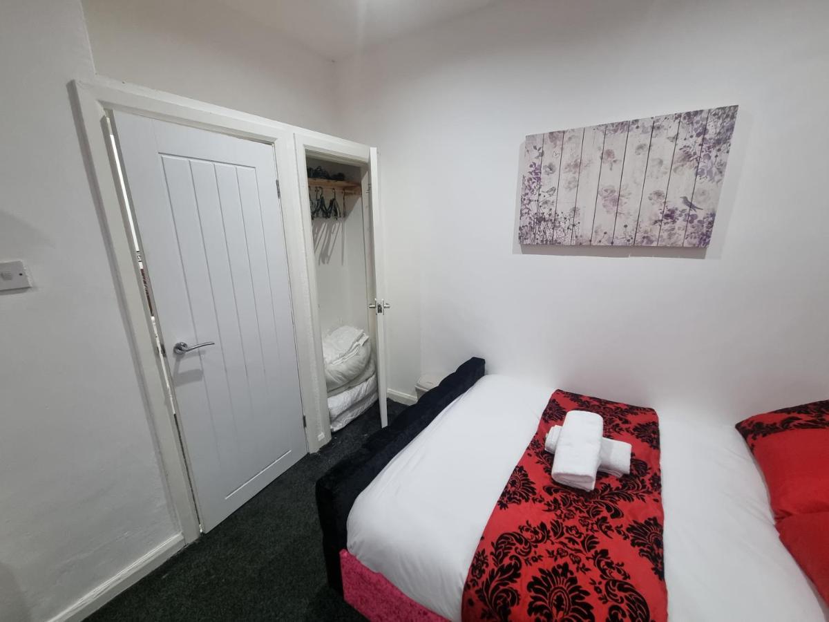 *a!s* Setup For Your Amazing Relaxed + Free Parking + Free Fast Wifi * * Leeds (West Yorkshire)