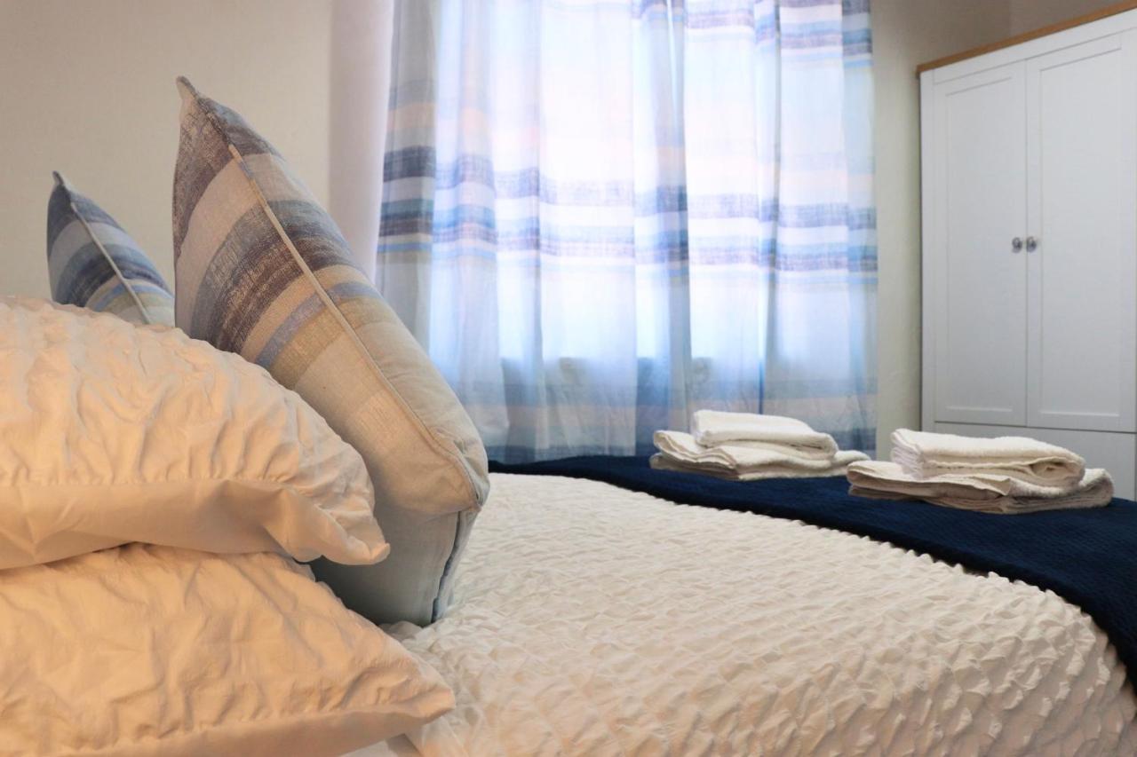 Apartment Spacious & Comfortable 3 Bedroom House - Free Wifi & Free Parking Leeds (West Yorkshire)