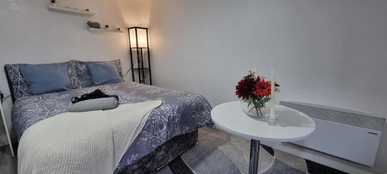Charming, Cosy Hideaway With Free Wifi, Parking *