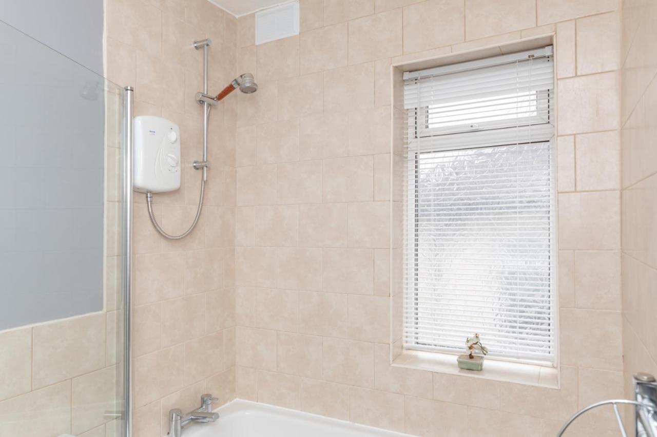 Leeds Centre Spacious House Free Parking And Wi-fi * Leeds (West Yorkshire)