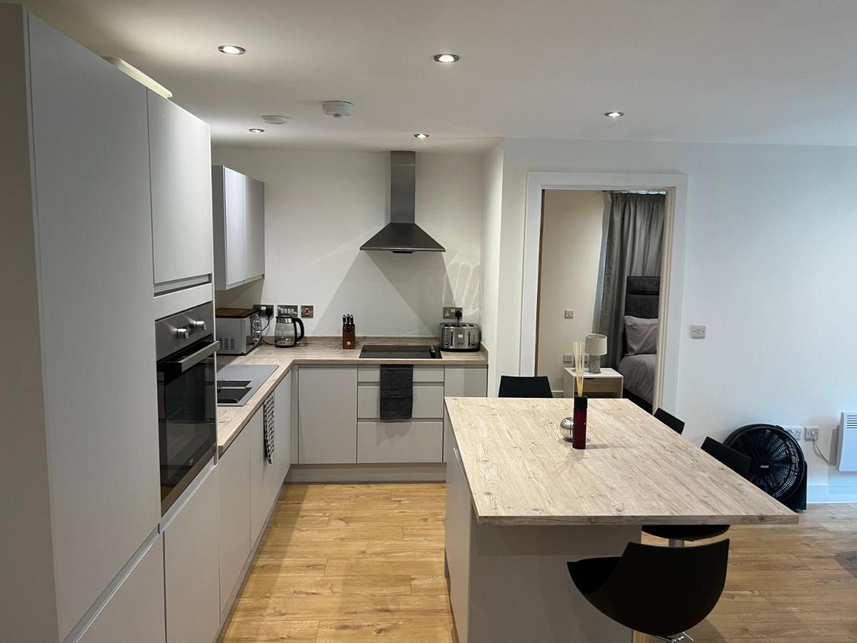 Lovely 2 Bed In Leeds Centre *