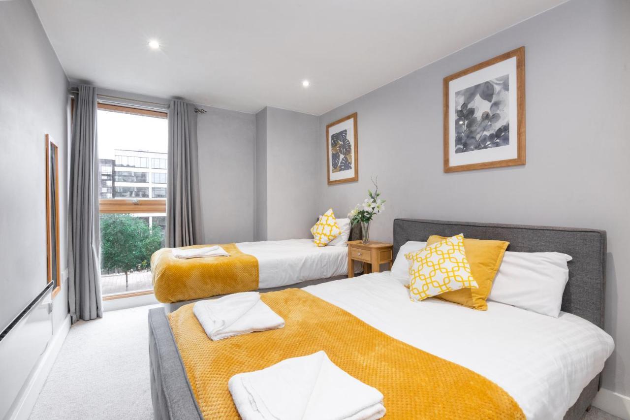 Cartier House At The Leeds Dock Apartment