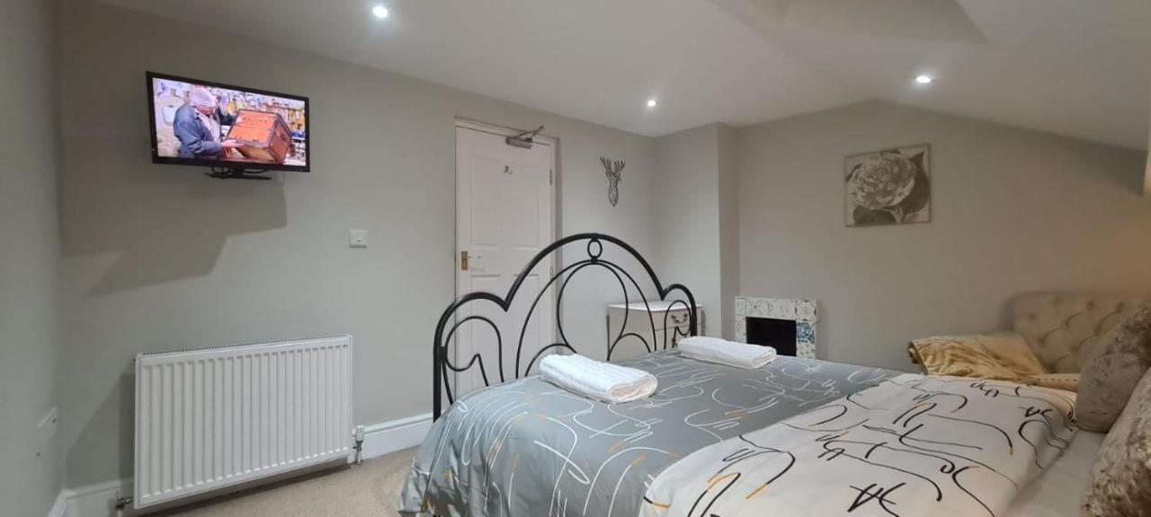 Apartment Stylish 2 Bedroom Apartment, Centre + Free Parking *