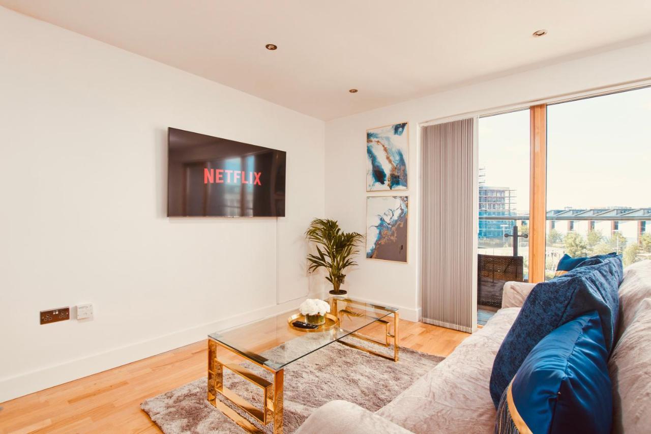 King Deluxe Large Balcony& Free Parking! Apartment
