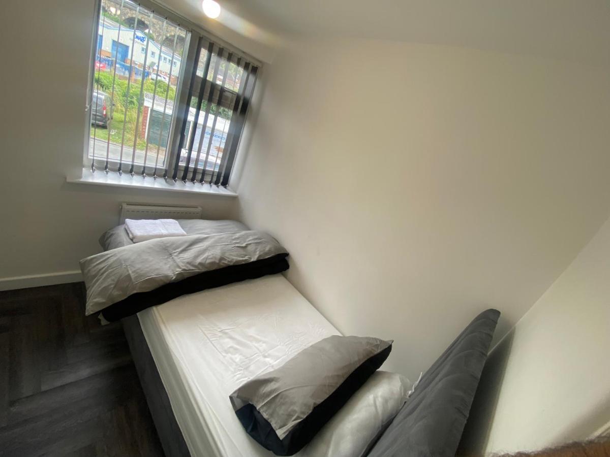 Entire Luxury Leeds Holiday home Leeds (West Yorkshire)