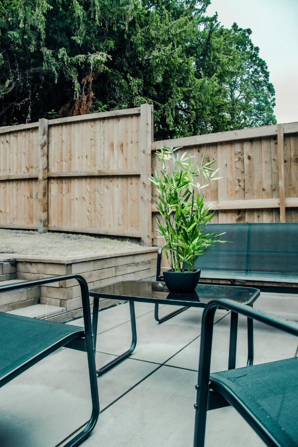 Apartment Bv Luxury 3 Bedroom Townhouse At Bed Cliff Oaks Leeds (West Yorkshire)