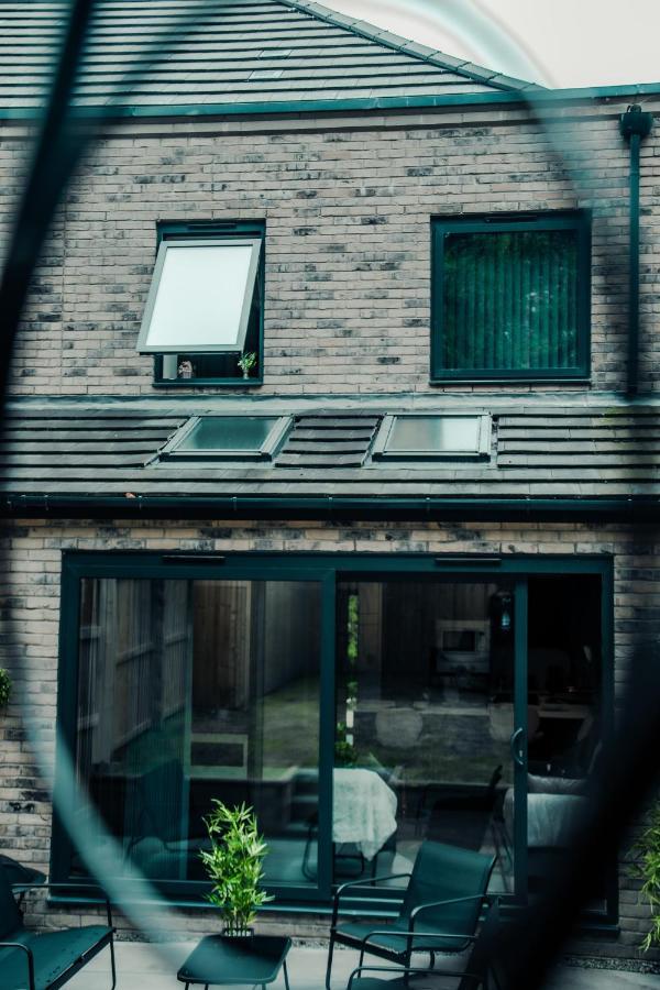 Bv Luxury 3 Bedroom Townhouse At Bed Cliff Oaks Apartment Leeds (West Yorkshire)