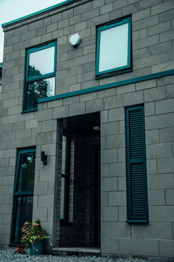Apartment Bv Luxury 3 Bedroom Townhouse At Bed Cliff Oaks *