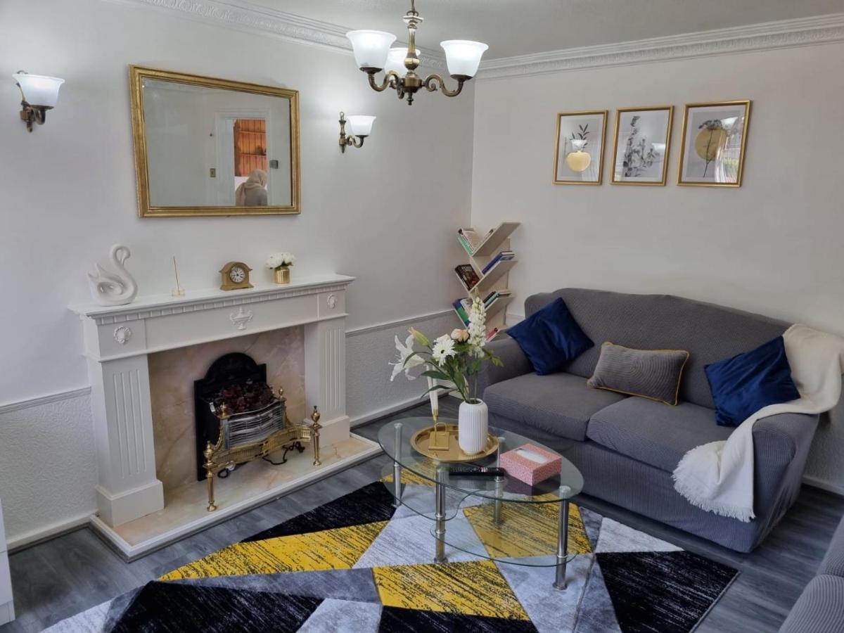 Modern & Elegant W/ Netflix And Parking *