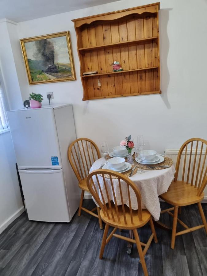 Glamorous With Wifi And Netflix * Leeds (West Yorkshire)