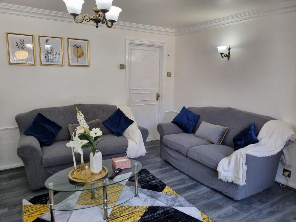 Modern & Elegant W/ Netflix And Parking *