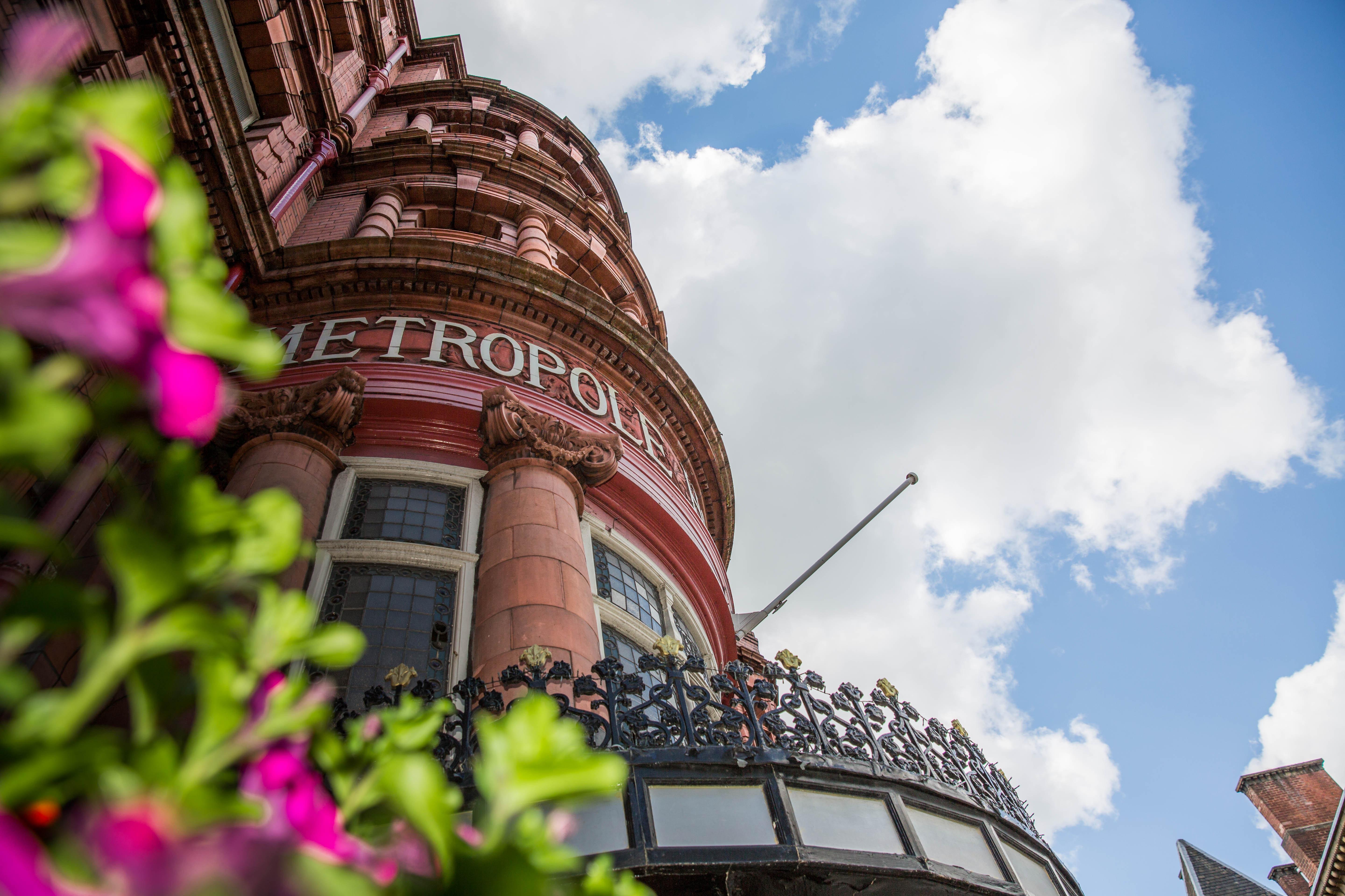 The Met Leeds 4*