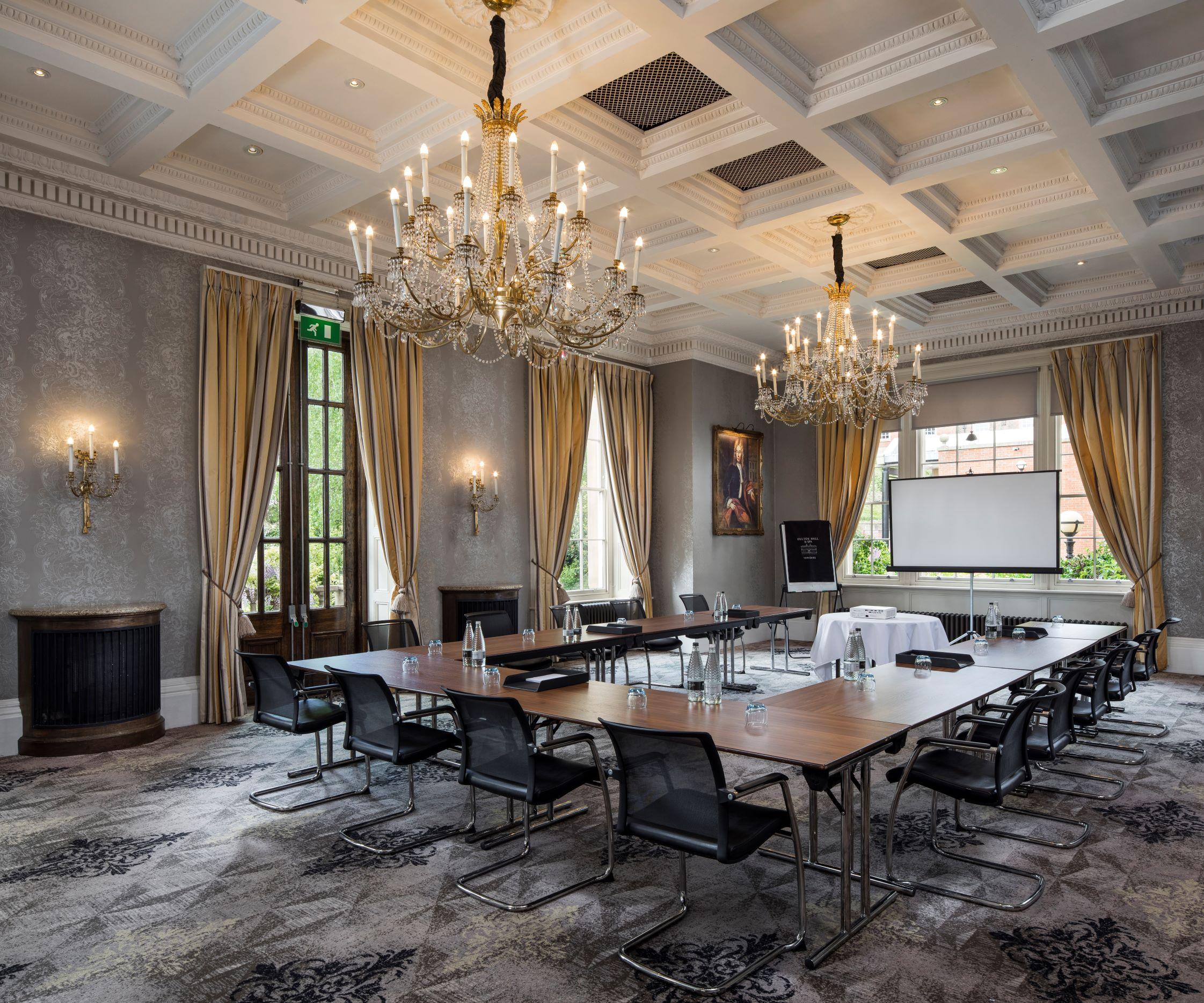 Oulton Hall Hotel, & Golf Hotel Leeds (West Yorkshire)