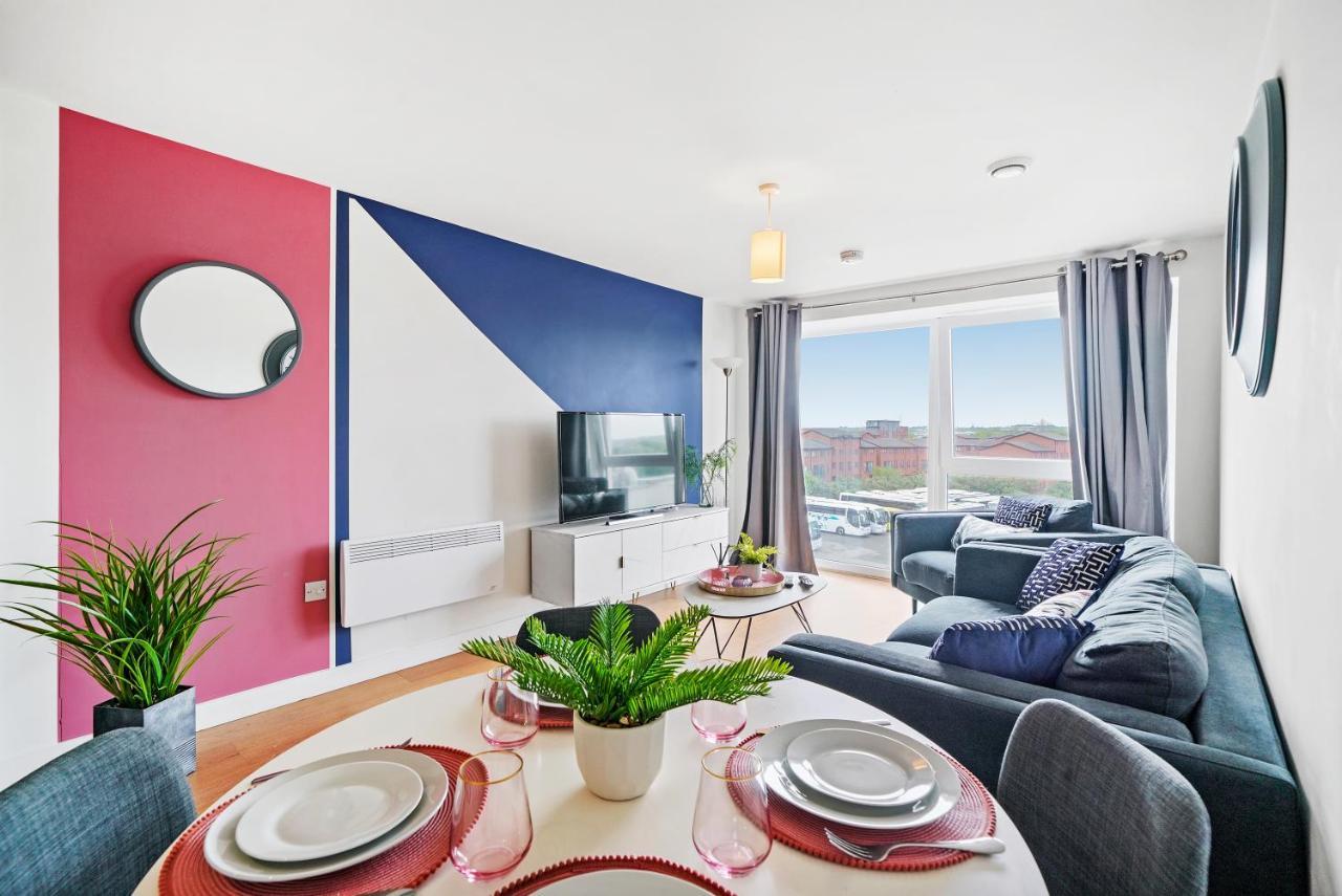 Stunning 2 Bedroom *