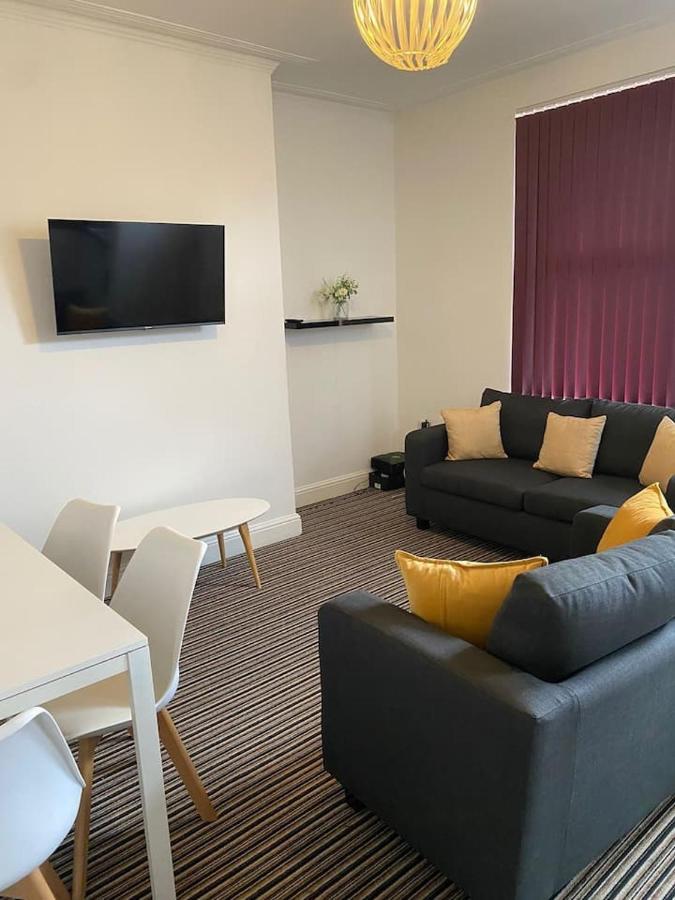 Spacious House With 3 Ensuite Bedrooms In Leeds Holiday home Leeds (West Yorkshire)