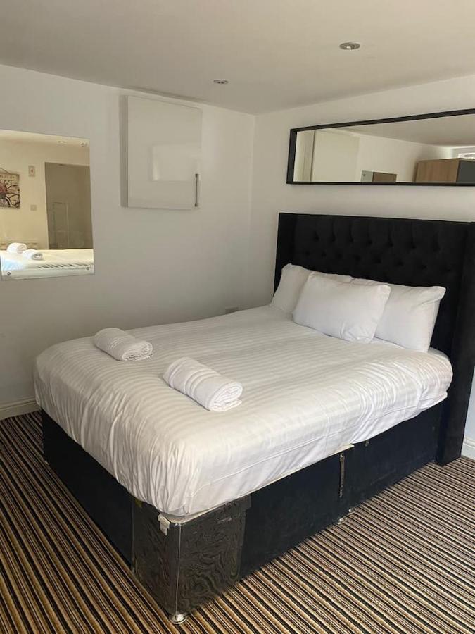 Spacious House With 3 Ensuite Bedrooms In Leeds Leeds (West Yorkshire)