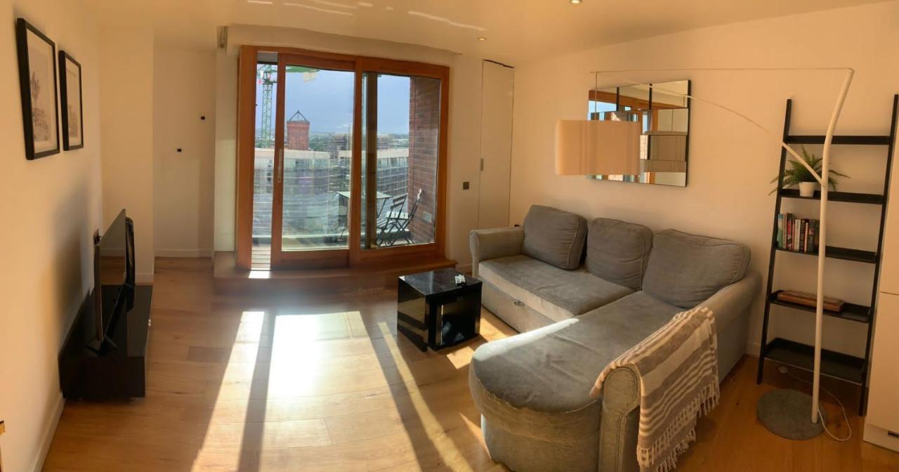 Apartment 2 Bed In Granary Wharf Leeds