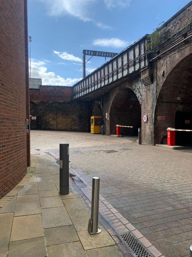 Apartment 2 Bed In Granary Wharf Leeds *
