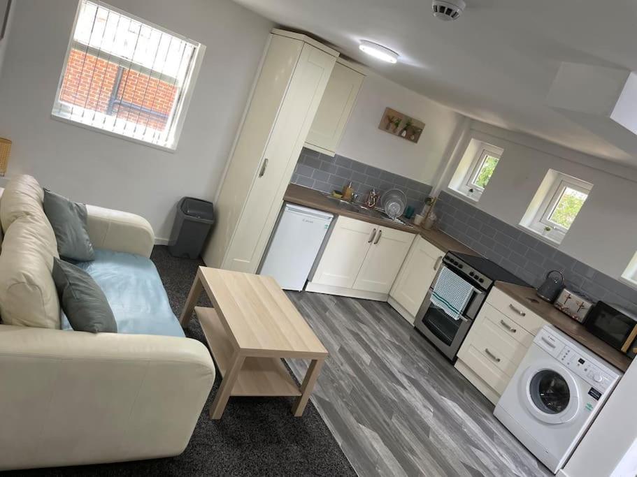 Luxury * Leeds (West Yorkshire)